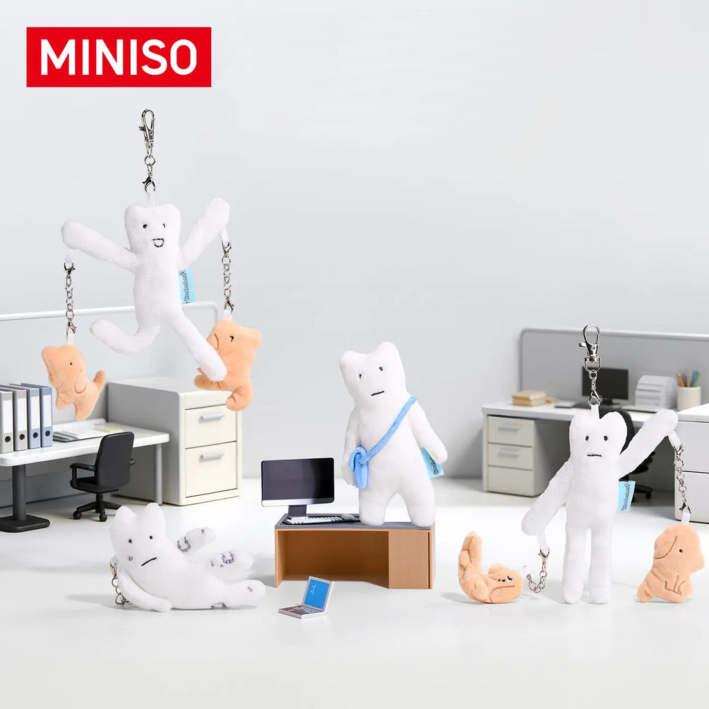 MINISO Stretch Cat Plush Doll - Qootoy - Hong Kong Ying Yue Development Limited