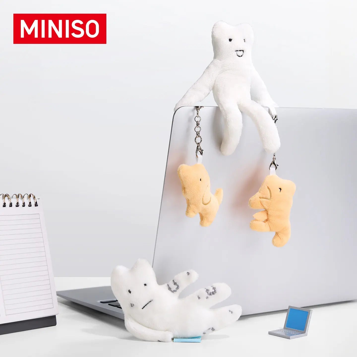 MINISO Stretch Cat Plush Doll - Qootoy - Hong Kong Ying Yue Development Limited